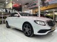 Mercedes-Benz E200 2017 - Màu trắng, độ lên E300