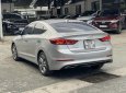 Hyundai Elantra 2017 - Màu bạc, giá cực tốt