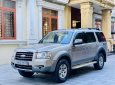 Ford Everest 2008 - Xe màu bạc, còn rất mới và đẹp