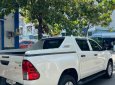 Toyota Hilux 2019 - Màu trắng giá cạnh tranh