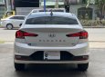 Hyundai Elantra 2.0 2021 - Hyundai Elantra 2.0 AT màu trắng biển tỉnh   — Sản Xuất 2021 cá nhân một chủ   