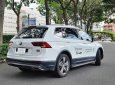 Volkswagen Tiguan 2022 - Cần bán lại xe demo, xe mới, đã trang bị thêm nhiều phụ kiện, tặng gia hạn bảo hành 2 năm, giá tốt