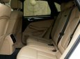 Porsche Macan 2016 - Trắng, nội thất kem