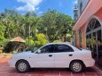 Daewoo Nubira 2001 - Xe màu trắng