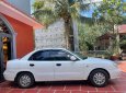 Daewoo Nubira 2001 - Xe màu trắng