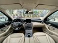 Mercedes-Benz C200 2016 - Cần bán xe trắng/kem - Xe cá nhân sử dụng biển số TP + hồ sơ giấy tờ đầy đủ + tặng thẻ chăm xe 1 năm