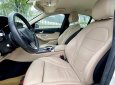 Mercedes-Benz C200 2016 - Cần bán xe trắng/kem - Xe cá nhân sử dụng biển số TP + hồ sơ giấy tờ đầy đủ + tặng thẻ chăm xe 1 năm