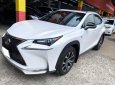 Lexus NX 200T 2016 - Ngoại thất trắng, nội thất đỏ trẻ trung