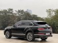 Bentley Bentayga 2021 - Màu đen, nhập khẩu nguyên chiếc