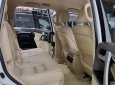 Toyota Land Cruiser 2016 - Màu trắng