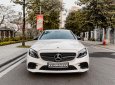 Mercedes-Benz 2018 - Xe cực đẹp bao test thoải mái, giấy tờ hợp pháp. Tặng ngay 1 Iphone 14 Promax khi chốt cọc, tặng gói phủ ceramic bảo vệ bề mặt sơn