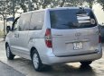 Hyundai Starex 2009 - Xe màu bạc