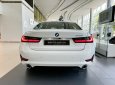 BMW 320i 2022 - [Xế  xịn - Tết sang] Sẵn màu trắng + Bộ quà tặng + phụ kiện cao cấp + Bảo hiểm. LH hotline nhận báo giá cạnh tranh nhất