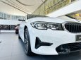 BMW 320i 2022 - [Xế  xịn - Tết sang] Sẵn màu trắng + Bộ quà tặng + phụ kiện cao cấp + Bảo hiểm. LH hotline nhận báo giá cạnh tranh nhất