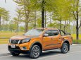 Nissan Navara 2020 - Màu cam cực đẹp