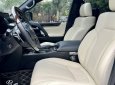 Lexus LX 570 2016 - Màu đen, nội thất kem