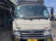 Hino 300 Series 2021 - Cần lên tải lớn hơn nên bán em xe 5 tấn, thùng mui bạt bửng nhôm full inox