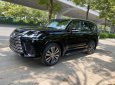 Lexus LX 600 2022 - Phiên bản 8 chỗ màu đen, nội thất da bò, sẵn giao ngay toàn quốc