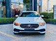 Mercedes-Benz E180 2023 - Trang bị cửa hít, cốp điện, cảnh báo điểm mù, rèm che nắng