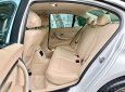 BMW 330i 2016 - Màu trắng, giá ưu đãi