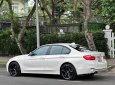 BMW 330i 2016 - Màu trắng, giá ưu đãi