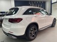 Mercedes-Benz GLC 300 2022 - Xe màu trắng