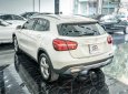 Mercedes-Benz GLA 200 2017 - Màu trắng, nội thất kem