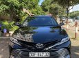 Toyota Camry 2019 - Xe màu đen, giá 899tr