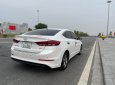 Hyundai Elantra 2018 - Màu trắng xe gia đình