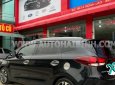 Kia Rondo 2017 - Màu đen