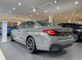 BMW 530i 2022 - Ưu đãi cực tốt đầu năm, tặng phụ kiện theo xe, quà trao tay