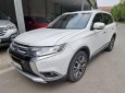 Mitsubishi Outlander 2018 - Xe màu trắng  