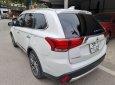 Mitsubishi Outlander 2018 - Xe màu trắng  