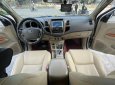 Toyota Fortuner 2011 - Màu bạc, xe nhập