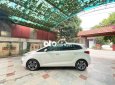 Kia Rondo   2017 màu trắng số tự động máy dầu 2017 - Kia Rondo 2017 màu trắng số tự động máy dầu