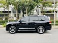 Toyota Land Cruiser 2016 - Màu đen, xe nhập