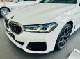 BMW 520i 2022 - Xe giao ngay, ưu đãi tiền mặt hấp dẫn đầu năm mới, tặng kèm bộ quà tặng phụ kiện full theo xe