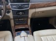 Mercedes-Benz E300 2010 - Xe đẹp, giá chỉ 535 triệu