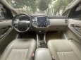 Toyota Innova 2.0E 2016 - Gia đinh tôi cần bán chiếc xe innova sx2016 màu vàng cát tên tư nhân chính chủ tôi sử dụng,biển Hà Nội.