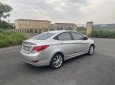 Hyundai Accent 2011 - Màu bạc đẹp