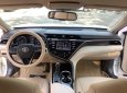 Toyota Camry 2020 - Còn mới giá chỉ 945tr