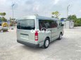 Toyota Hiace   2011 - TOYOTA HIACE