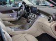 Mercedes-Benz GLC 200 2023 - Khuyến mãi giảm tiền - Tặng phụ kiện, bảo hiểm - Sẵn xe giao ngay
