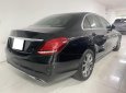 Mercedes-Benz C200 2017 - Màu đen, nhập khẩu số tự động