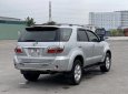 Toyota Fortuner 2010 - Màu bạc số tự động