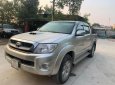 Toyota Hilux 2011 - Xe màu bạc, 328 triệu