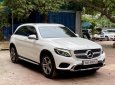 Mercedes-Benz GLC 200 2019 - Màu trắng, nội thất nâu, lên nhiều đồ