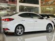 Hyundai Elantra 2022 - Màu trắng, 650tr