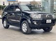 Toyota Fortuner 2011 - Màu đen, giá chỉ 425 triệu