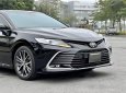 Toyota Camry 2021 - Form mới, biển thành phố